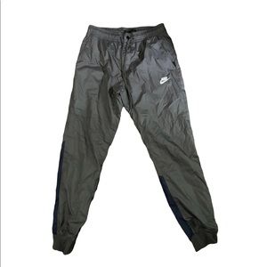 Nike casual pants